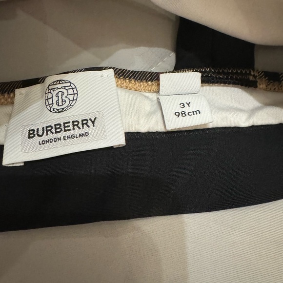 Burberry Bikini - Picture 4 of 4